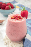 Strawberry & Bee Pollen Smoothie Delight